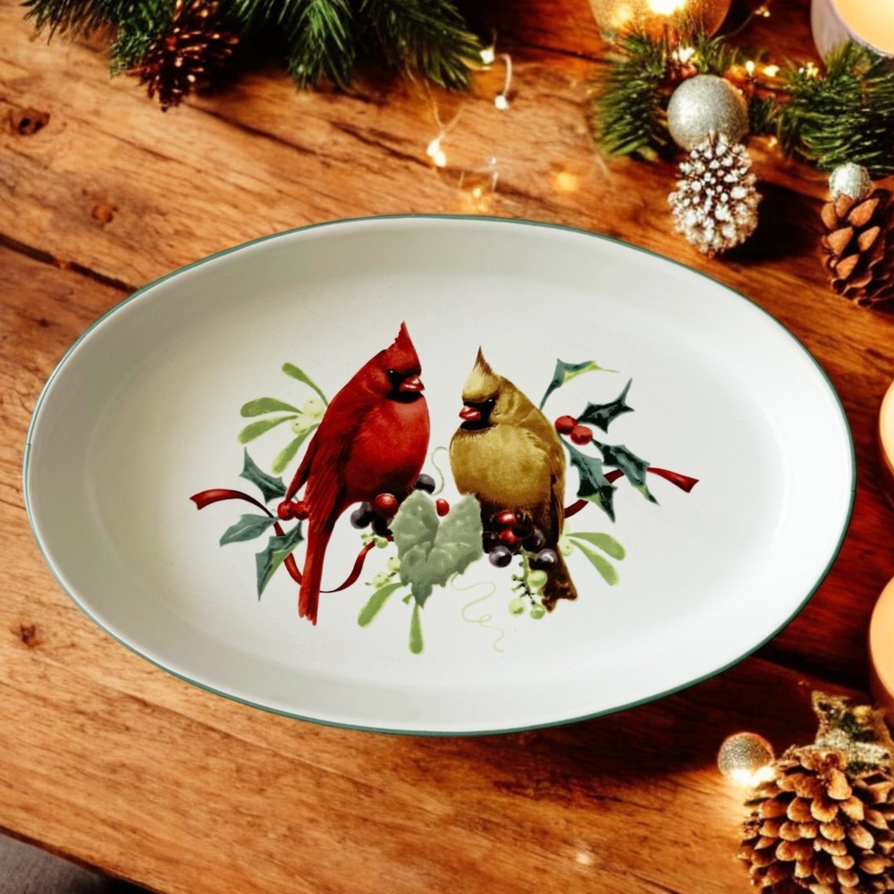 Lenox Winter Greetings Cardinals 13.5" Oval Baker/Serve-were